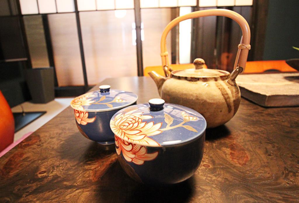 Hosta Nijo Aoi Villa Kyoto Exterior photo